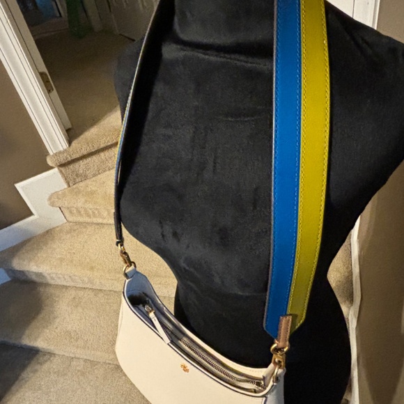Tory Burch White Bag with Vibrant Strap - Picture 13 of 16